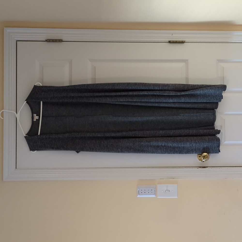 🎉 4 for $10 item: Long LulaRoe Vest